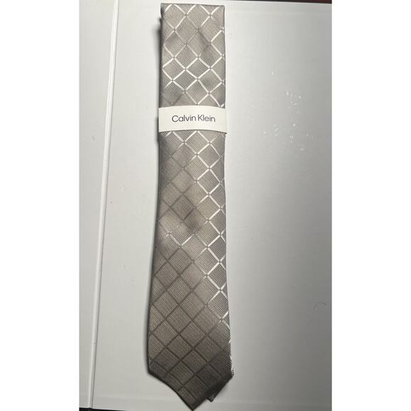 Calvin Klein Neck Tie Silk Blend Tan Check Pattern MSRP $69.50 NWT - Picture 2 of 3